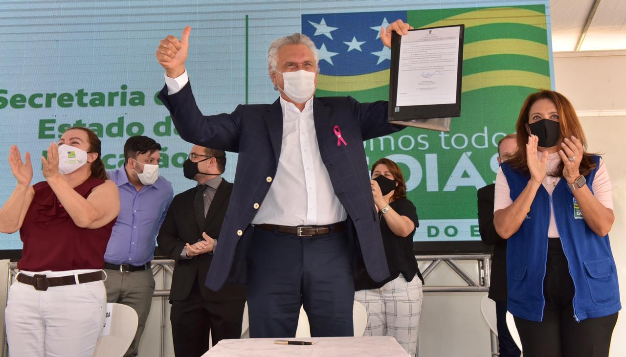 Servidores da Educação recebem bonificação na folha de dezembro