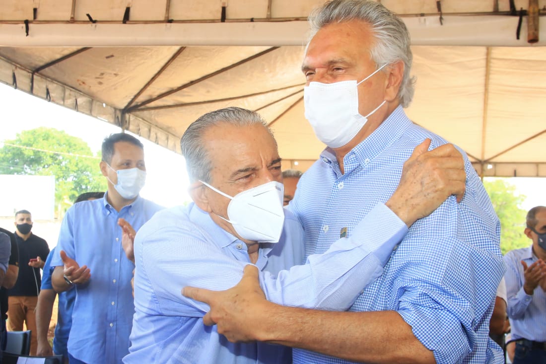 “Quando chegar o momento, quero terminar minha vida pública igual ao Iris”, diz Caiado