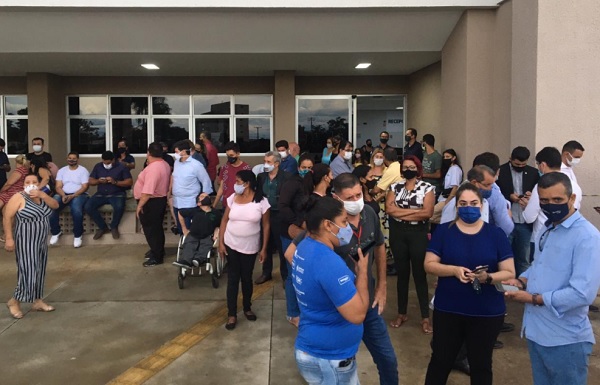 Aglomerações marcam despedidas de Maguito em Goiânia e Aparecida