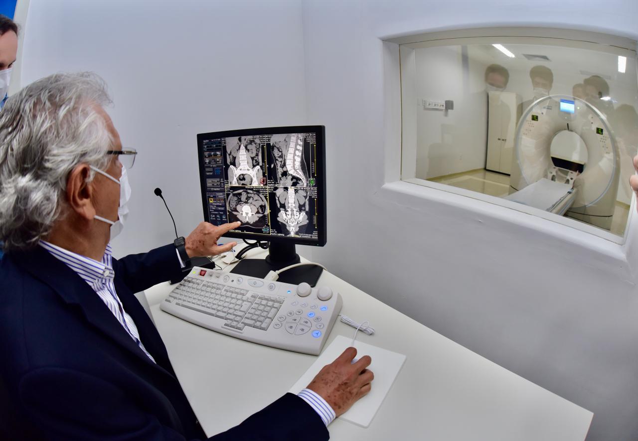 Caiado inaugura Policlínica de Goianésia com investimentos de 9,4 milhões
