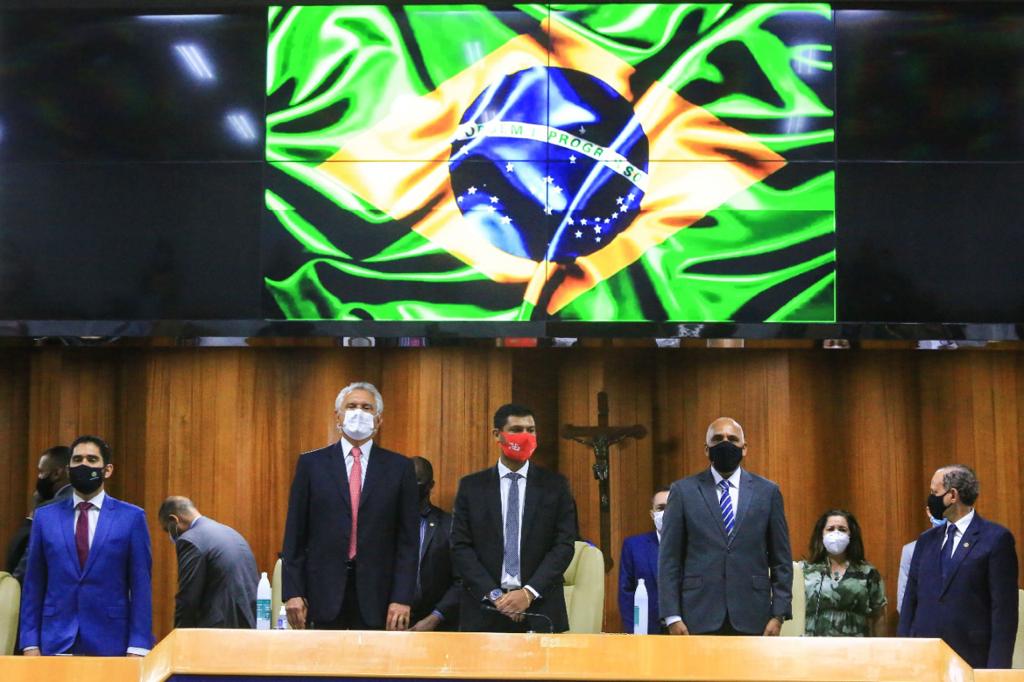 Rogério Cruz toma posse como prefeito de Goiânia