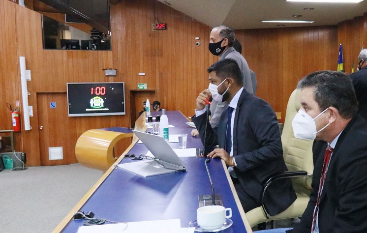 Vereadores aprovam uso obrigatório de máscara na Câmara Municipal de Goiânia