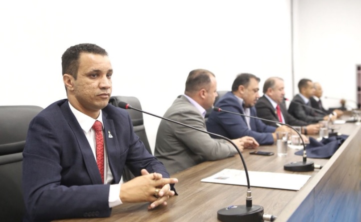 Suplente de vereador do PV assume secretaria-executiva