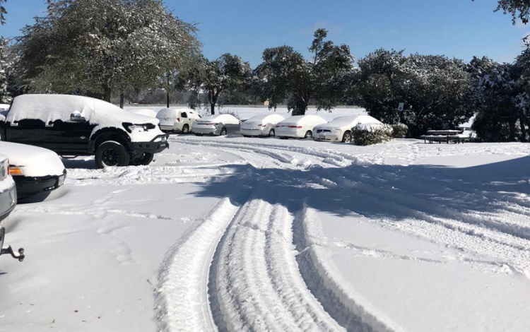INTERNACIONAL: Tempestade de neve atinge os EUA e 23 pessoas morrem
