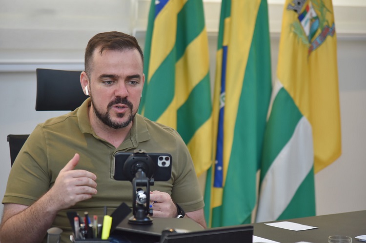 Covid-19: Gustavo Mendanha abre diálogo com empresários e lideranças