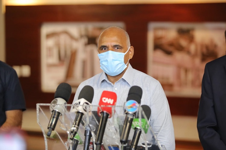 Republicanos, Universal e a base pressionam prefeito Rogério Cruz