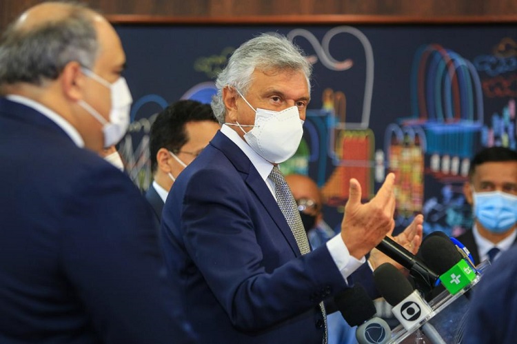 Caiado anuncia pacote de R$ 112 milhões para autônomos, MEI e pequenos empresários