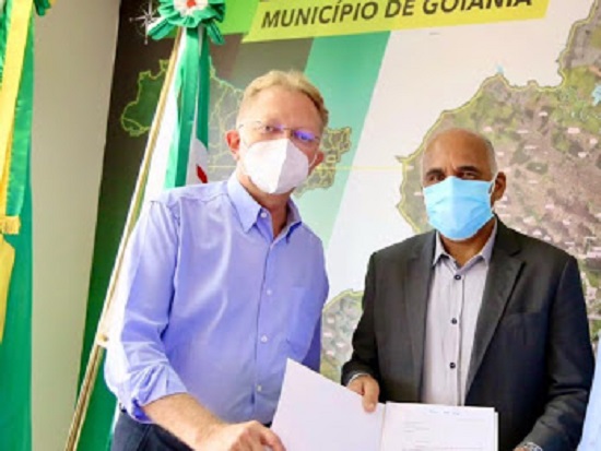 Filho de João Campos e nora de Rogério Cruz são nomeados na prefeitura