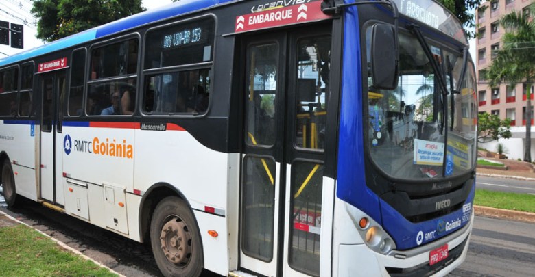 Governo e prefeituras da Região Metropolitana limitam acesso aos ônibus