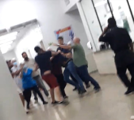 VÍDEO: Pancadaria na UPA Flamboyant em Aparecida de Goiânia