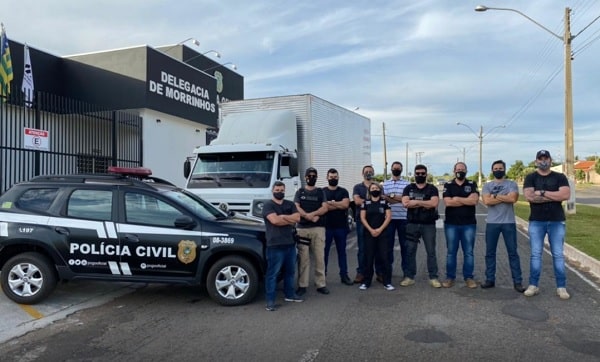 Polícia prende receptadores de material de construção