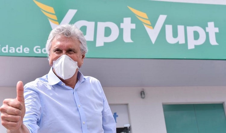 Caiado entrega revitalização de Vapt Vupt, em Goianira