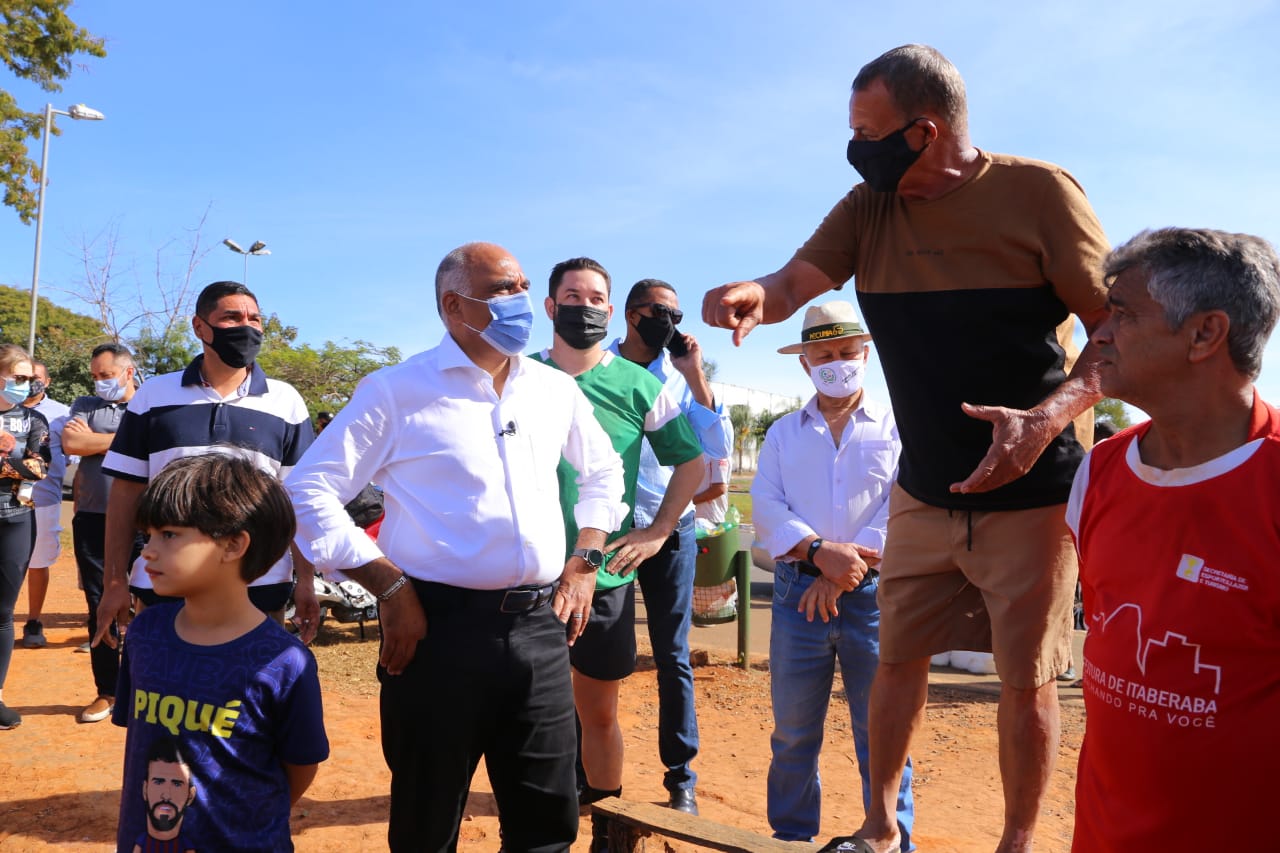 Rogério Cruz se compromete a apoiar o esporte amador