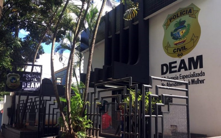 Suspeito de ameaçar ex-mulher e esfaquear atual companheiro dela é preso