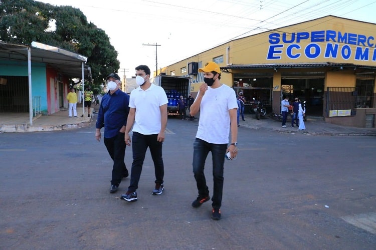 Marden Júnior visita bairros e recebe demandas dos moradores