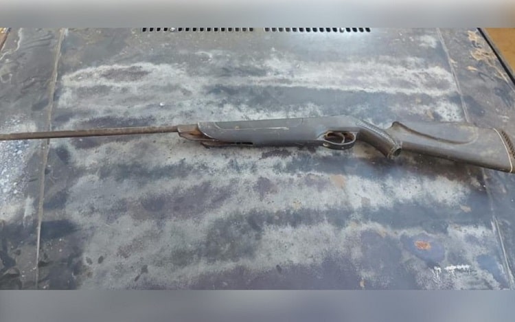 Pai é preso sob suspeita de atirar na filha de 2 anos