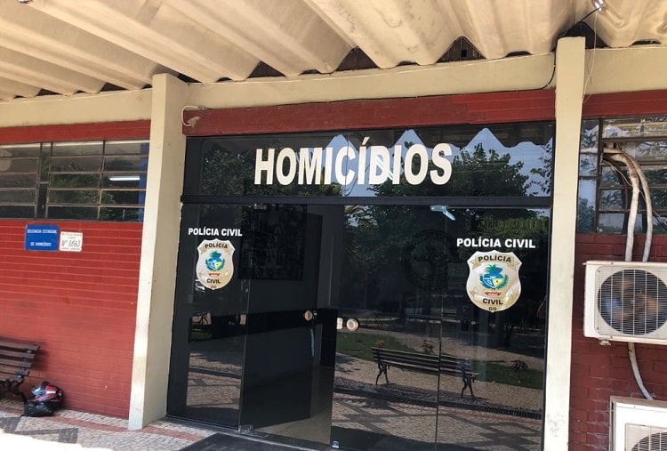 Mulher é presa duas vezes no mesmo mês