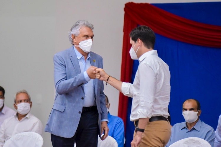 Prefeitos do MDB defendem aliança com Caiado em 2022