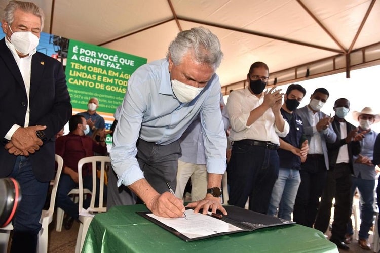 Caiado entrega restauração da GO-225, no Entorno do Distrito Federal