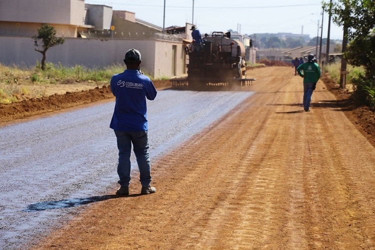 Jardim Boa Esperança recebe obra de pavimentação asfáltica