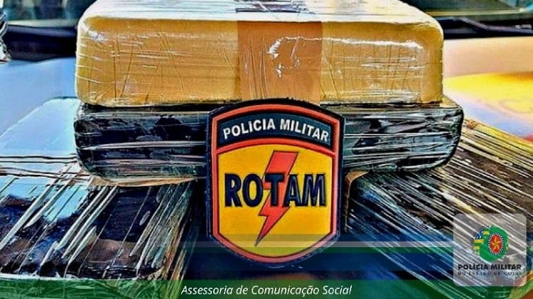 ROTAM prende quatro suspeitos de tráfico de drogas