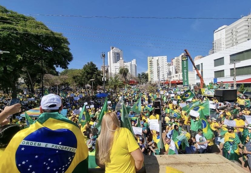 Bolsonaristas promovem ato em defesa do voto impresso em Goiânia