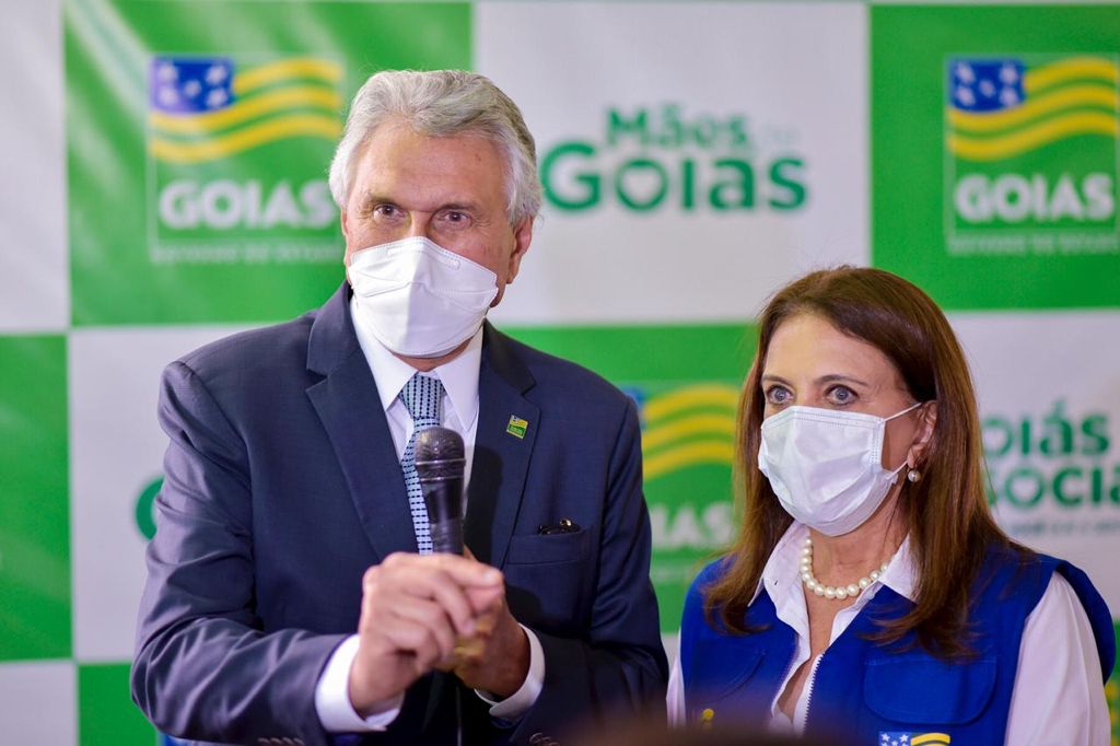 Caiado e Gracinha lançam o programa Mães de Goiás