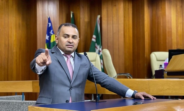 Vereador afirma que Gustavo Mendanha “está preparado para ser governador”