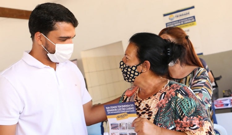 Prefeitura de Trindade regulariza mais de 400 escrituras