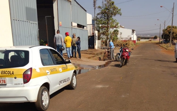 URGENTE: Atirador mata dois e deixa um ferido