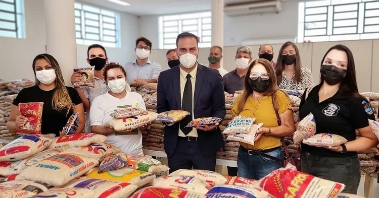 Goiânia arrecada mais de 8 toneladas de alimentos em campanha solidária