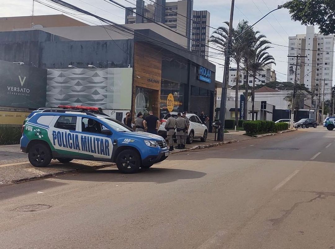 BBF163E2-5EC5-4D8A-9896-2844DC35F6D7