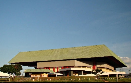 Prefeitura de Goiânia reforça segurança viária para velório de Marília Mendonça