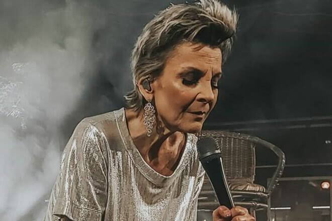 E9655BCE-AE94-48F4-8221-F2AAD5655076