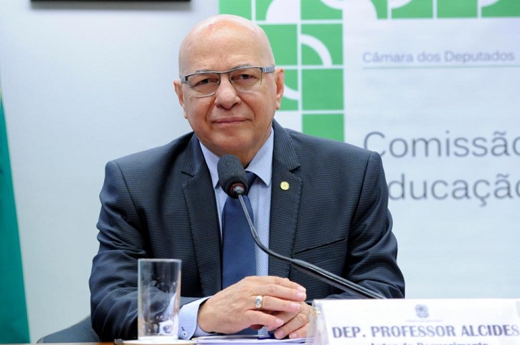 Professor-Alcides_Cleia-Viana-Camara-dos-Deputados