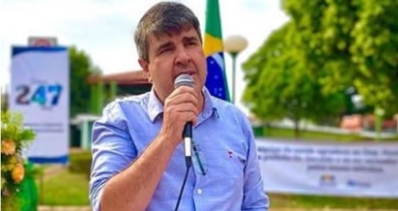 Drº Geraldo reassume a prefeitura de Silvânia