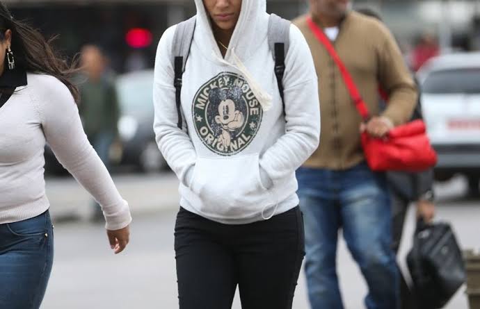 36704209-A715-4BFA-AE5F-A36DD783D9D9