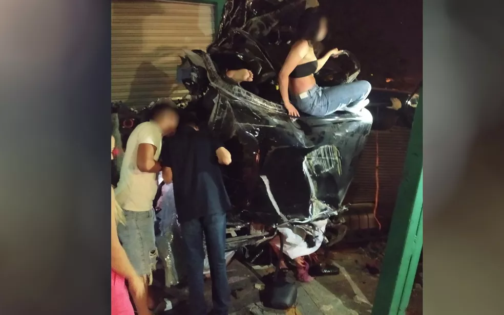 AAC56219-CEAB-49EE-A45B-2701D1A7DD07