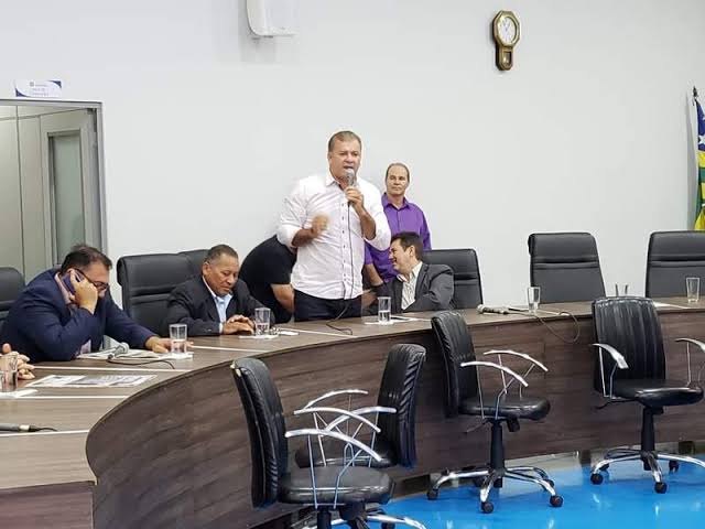 CD9B1BD8-60FF-42B7-922B-F2E8EC733BC3