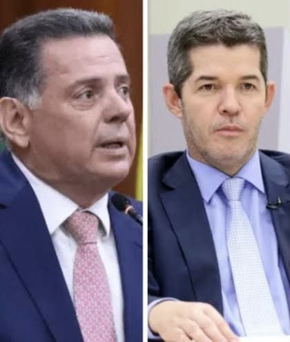 B2E6AF13-77BA-4FB6-94AA-215E692683DD