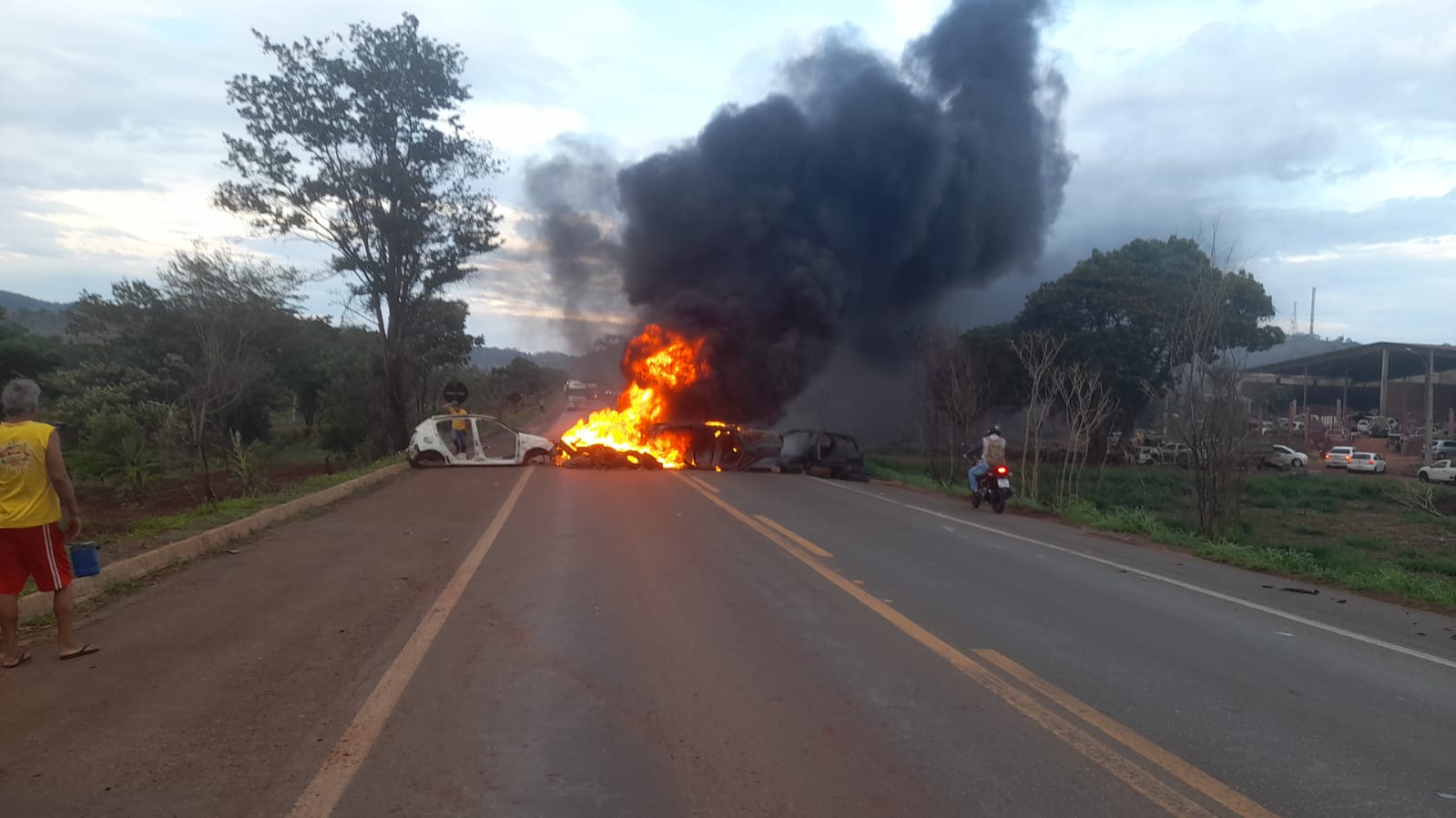 252A1326-8C86-4987-B2C2-C6BFB30E1D3C