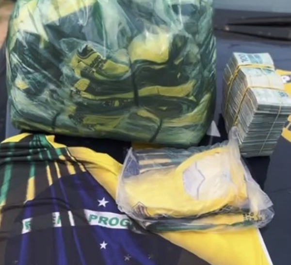 D6649B89-7665-49CE-AFDD-E2B7782326A2