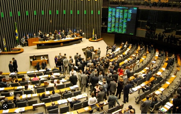 Plenario Camara dos Deputados-min