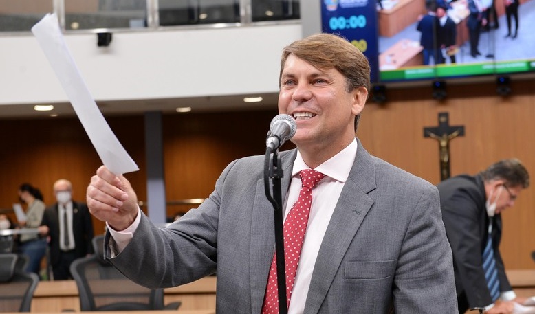 Assembleia economiza quase R$ 300 mil em 3 meses com projeto Alego Digital