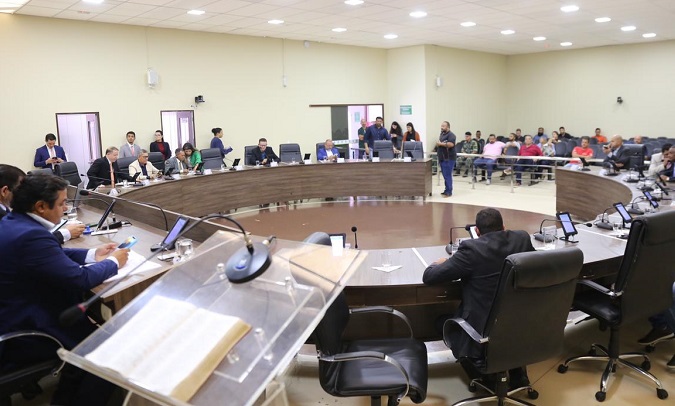 Câmara convoca extraordinária para apreciar data-base e novo polo