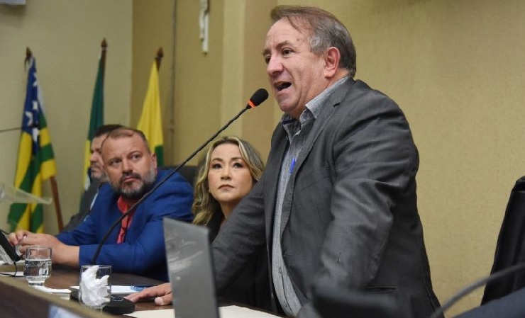 Vilmar Mariano é convocado para prestar contas na Câmara