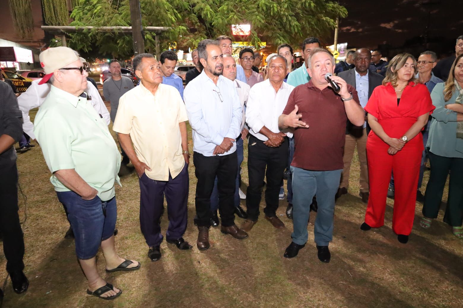 Vilmar Mariano inaugura iluminação de LED da Avenida Independência
