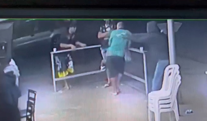 Homem é executado a tiros na porta de distribuidora, em Aparecida