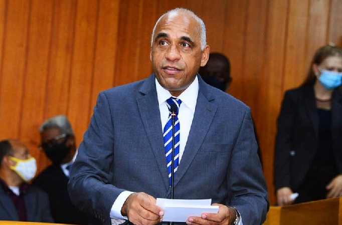 Paraná Pesquisas: Gestão de Rogério Cruz é reprovada por 56,6% da população