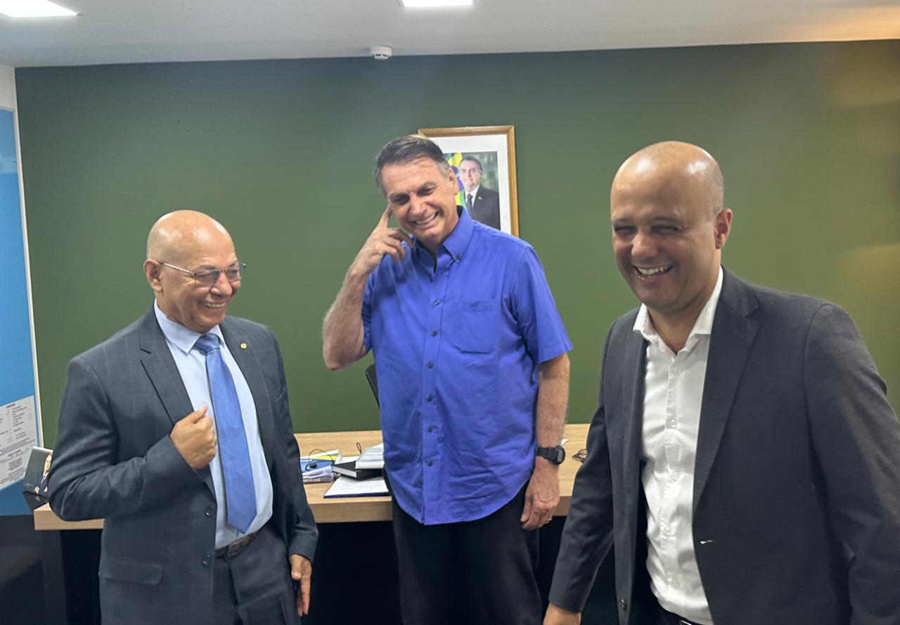 Jair Bolsonaro confirma presença no aniversário de Professor Alcides